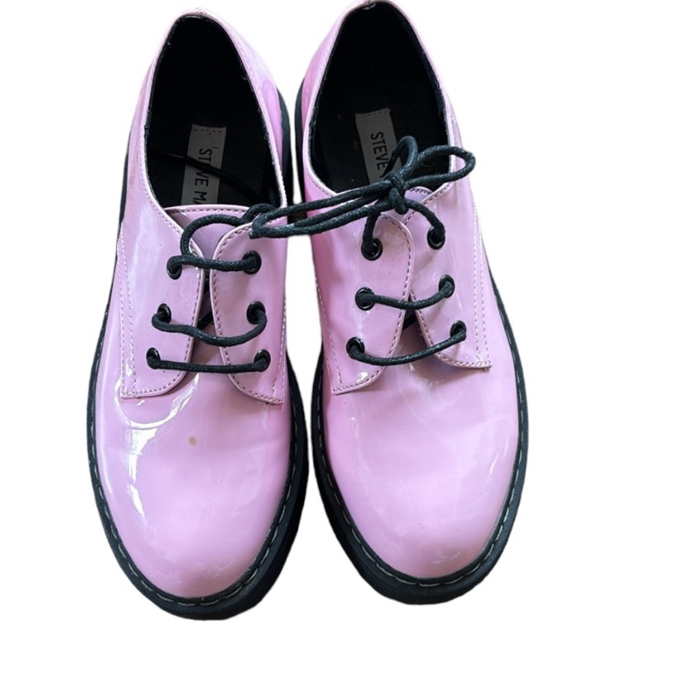 Steve Madden Pink Patent Lace-Up Platform Oxfords